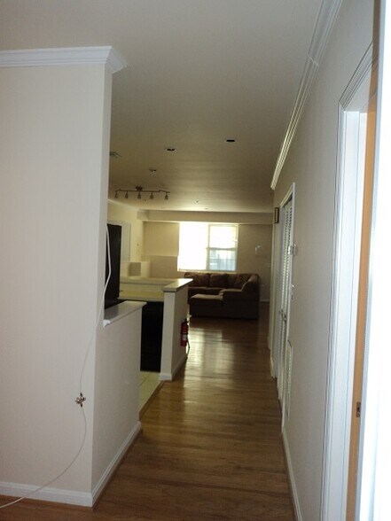 Hallway - 1619 12th St NW