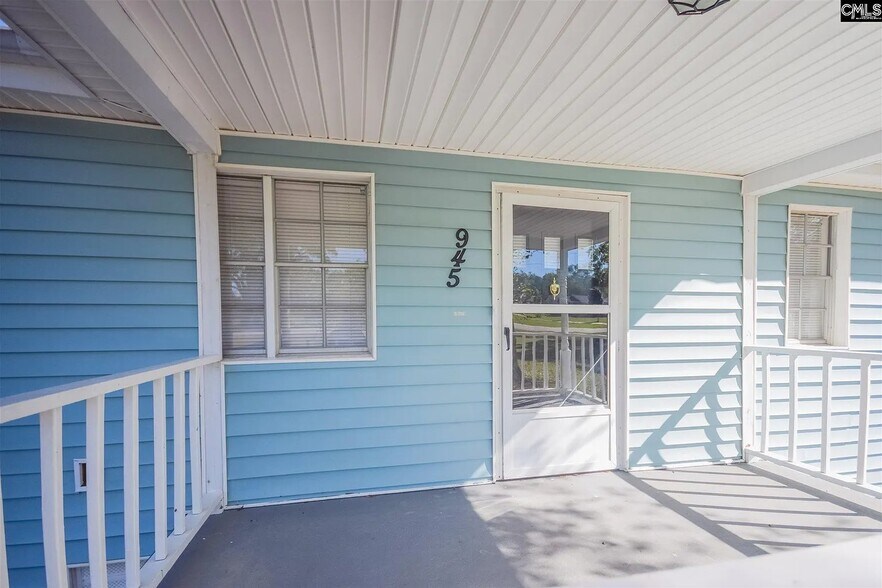 Building Photo - 945 State Rd S-32-1466