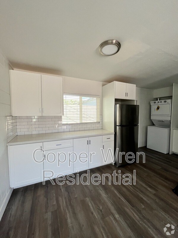 Building Photo - 1435 N 35th St