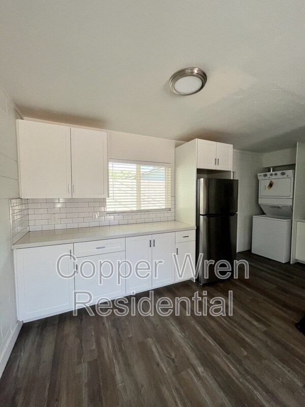 Primary Photo - 1435 N 35th St