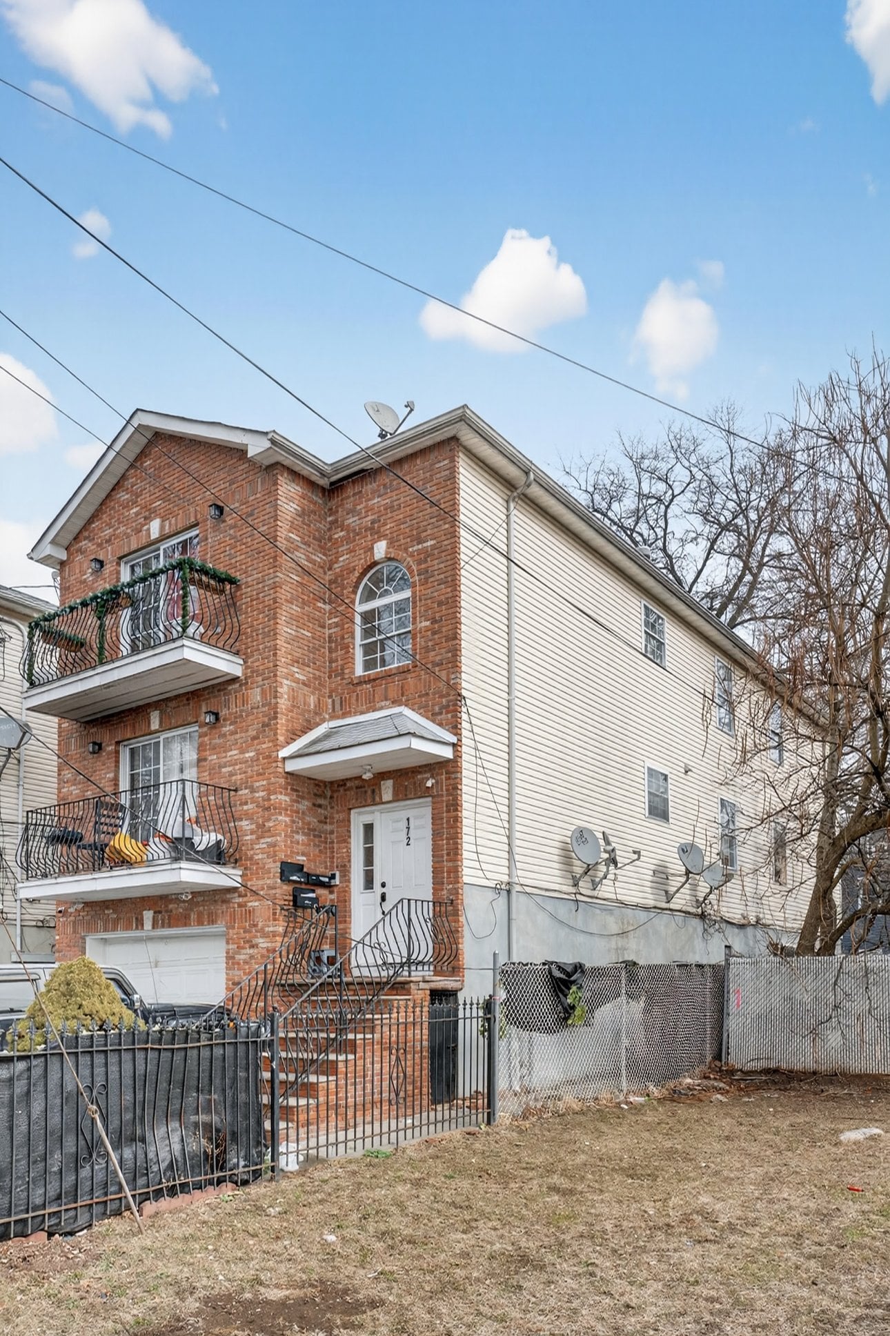 Building Photo - 172 S 10th St