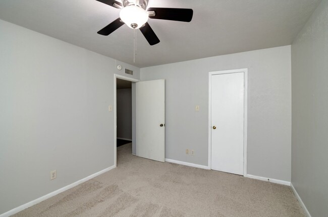Building Photo - 3 Bedroom on Cul da Sac