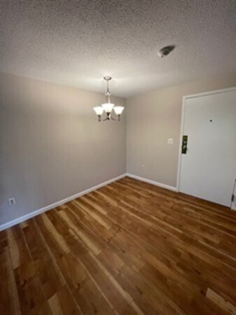 Building Photo - 10 Longworth Ave