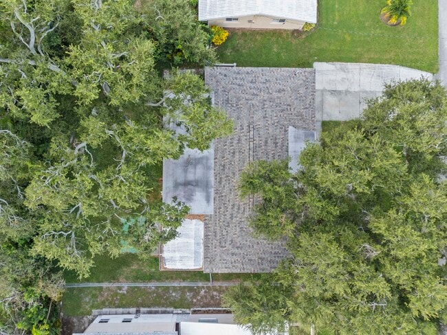Building Photo - 2192 Belmar Dr