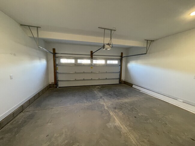 Building Photo - 8640 St Joans Wy