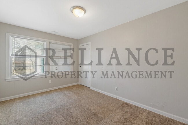 Building Photo - 2225 N Chautauqua St