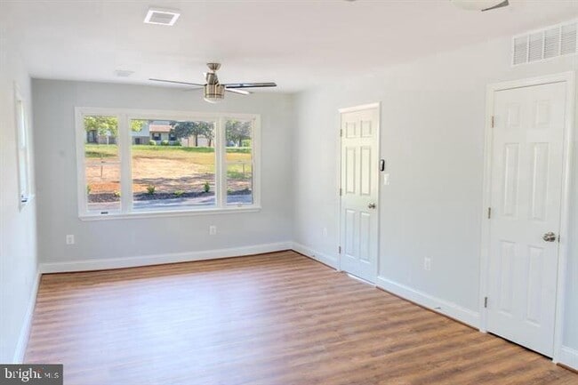 Building Photo - 1528 Matthewstown Rd