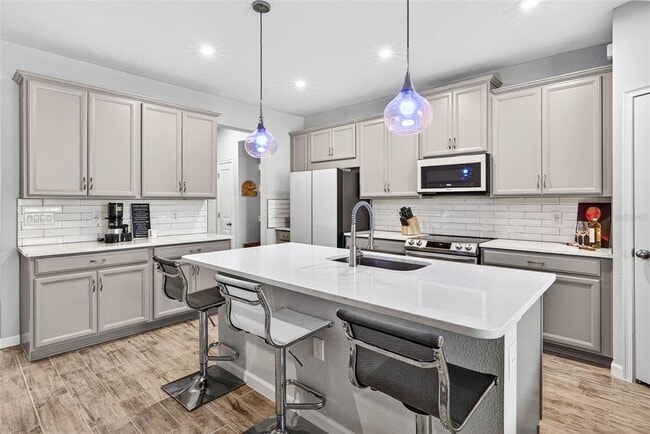 Building Photo - 25993 Woven Wicker Bnd