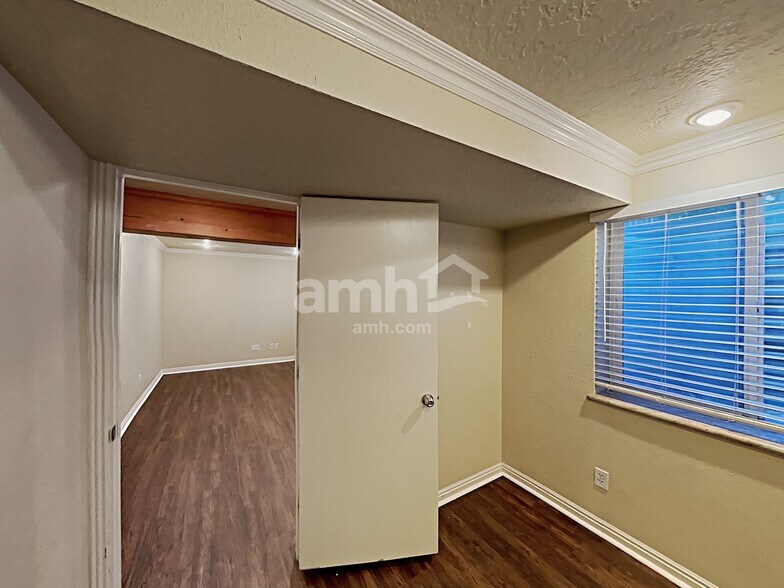 Building Photo - 11845 Curlew Cir