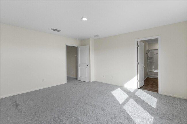Building Photo - 195 Bracken Ln