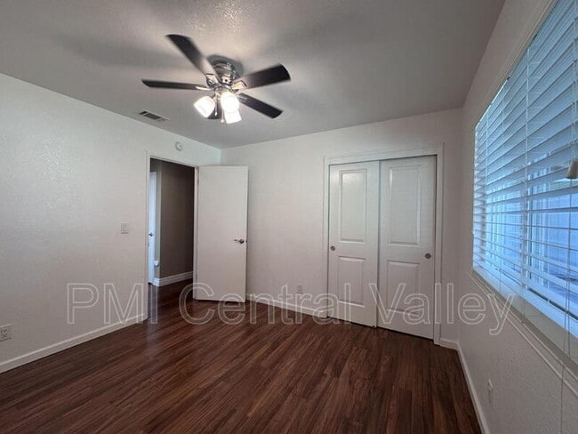 Building Photo - 2104 Graywood Ct