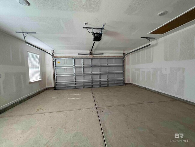 Building Photo - 10227 Ruffian Rte