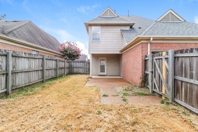 Building Photo - 784 Breeze Way