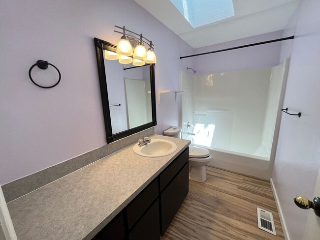 Building Photo - This Adorable 3 Bed / 2.5 Bath Ranch Style Homes Offers A Large Backyard and Beautiful Natural Li...