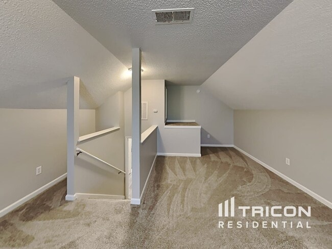 Building Photo - 216 Turtle Creek Dr