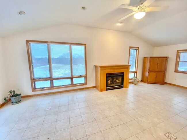 Building Photo - 1266 Old Creamery Rd