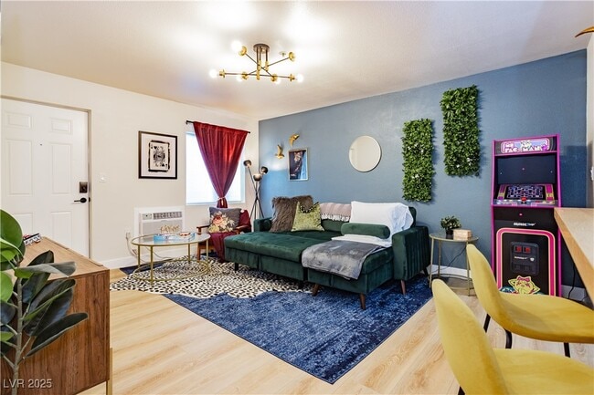 Building Photo - 1414 S 3rd St