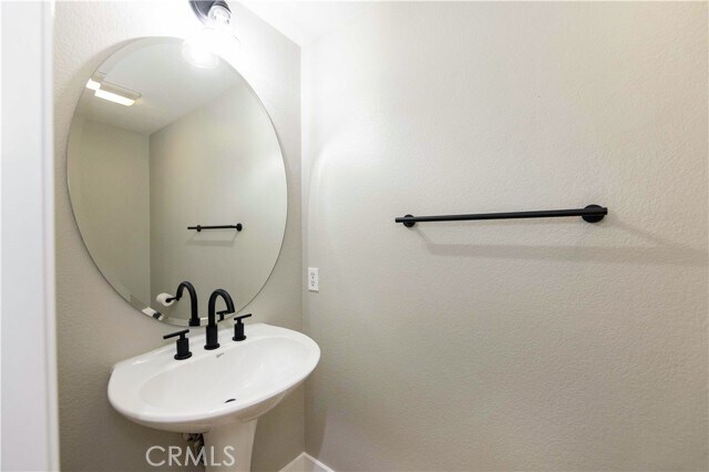 Building Photo - 13640 Silver Stirrup Dr