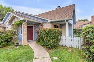 Building Photo - 1601 Faro Dr