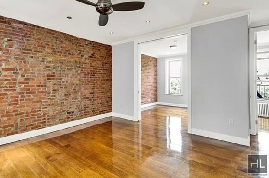 Building Photo - E 100TH ST.