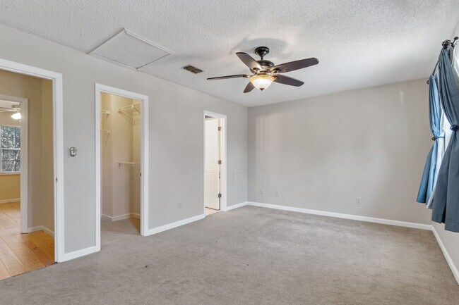 Building Photo - 2372 Gregory Dr