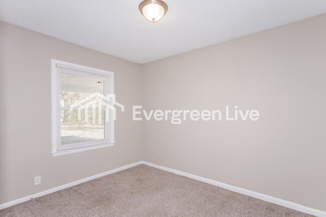 Building Photo - 1456 Rolling Hills Dr