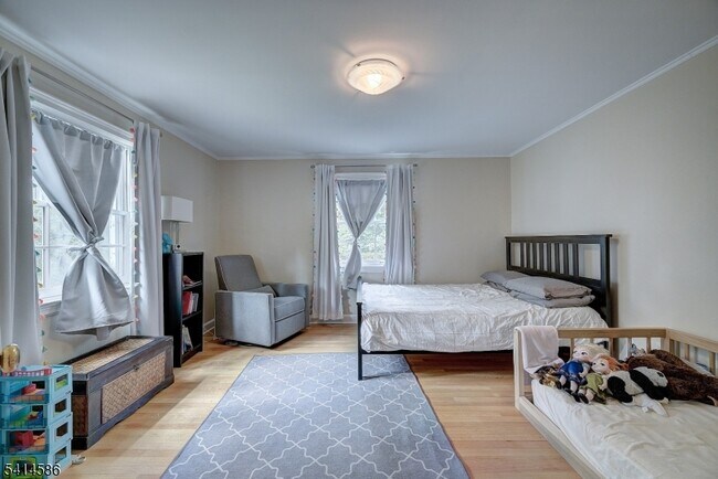 Building Photo - 548 Hartford Ct