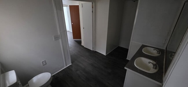 Building Photo - Cedar Street MHC