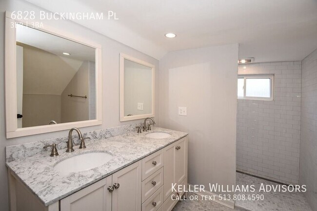 Building Photo - 6828 Buckingham Pl