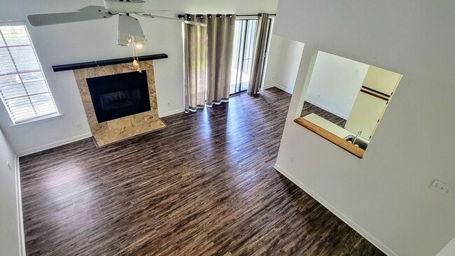 Building Photo - 210 Oak Bay Dr