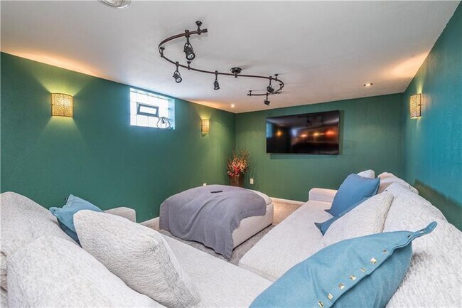 Building Photo - 4915 Brownsville Rd