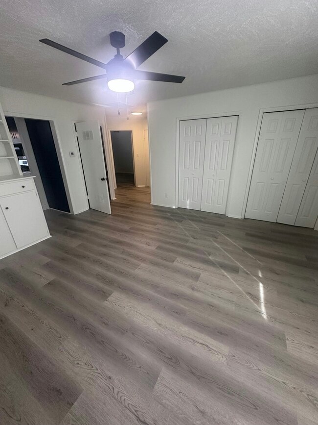 Building Photo - 912 Orange St