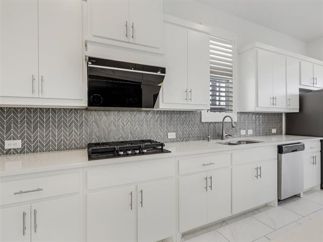 Building Photo - 8308 Pine Valley Dr