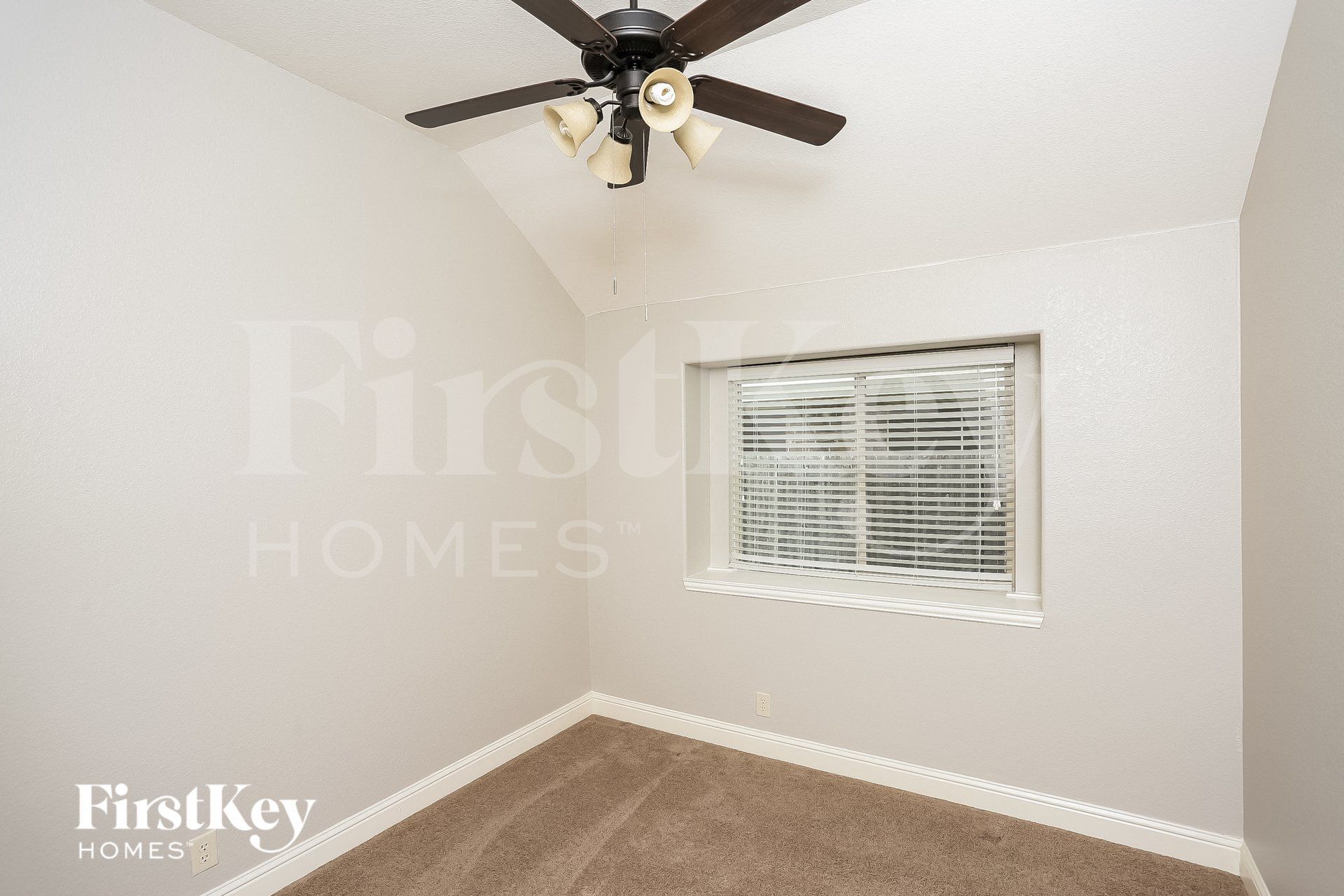 Building Photo - 921 Loftin St