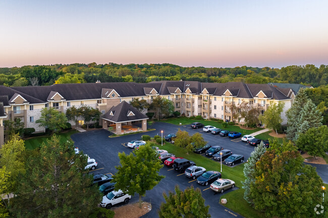 Building Photo - Willowbrook Court