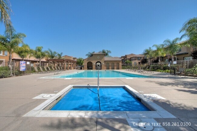 Building Photo - 17010 Calle Trevino