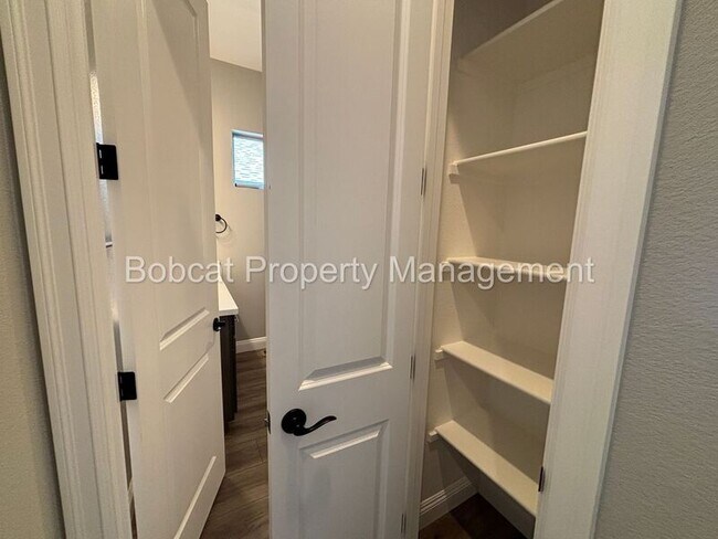 Building Photo - 3108 Cambria Lp