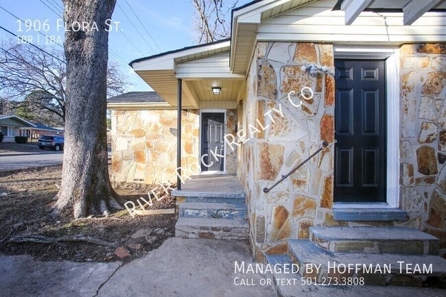 Building Photo - 1906 Flora St