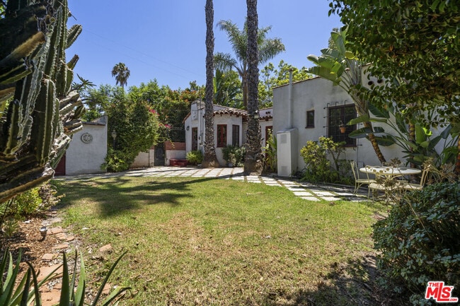 Building Photo - 3731 Griffith View Dr