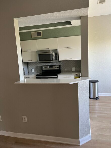 Building Photo - 8200 Neely Dr