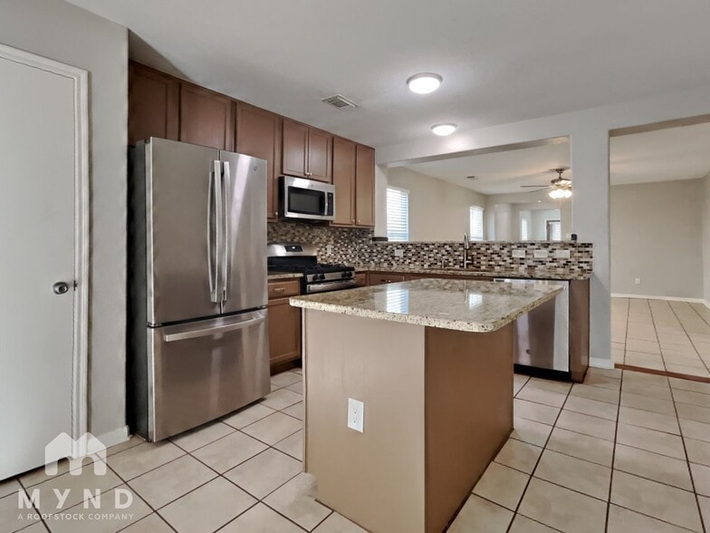 Building Photo - 21307 Shadow River Ln