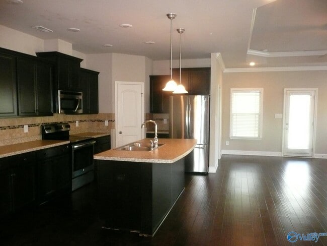 Building Photo - 267 New Bristol Ln