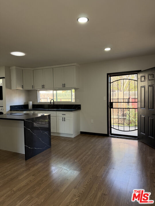 Building Photo - 281 Stanton St