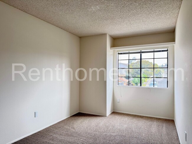 Building Photo - 13546 Hike Ln