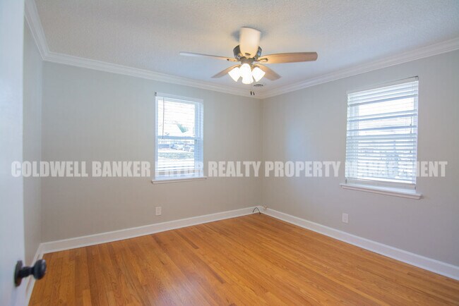 Building Photo - 128 S St Marks Ave