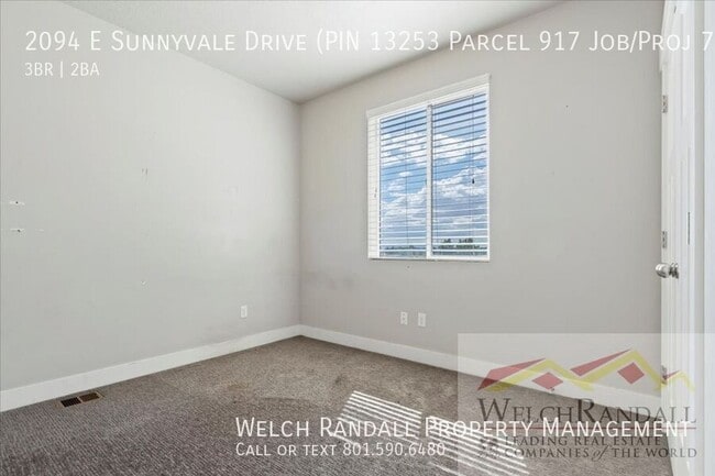 Building Photo - 2094 E Sunnyvale Dr