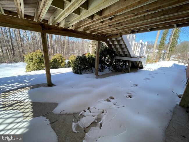 Building Photo - 5300 Summit Dr