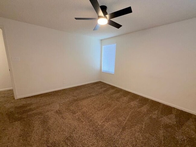 Building Photo - NW Reno Single Story House - 2 Car Garage/Fully Landscaped Yard