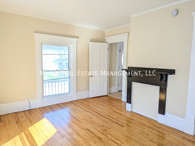Building Photo - 22 E Summer St