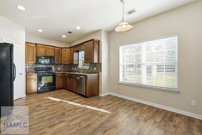 Building Photo - 374 Mill Pond Ln